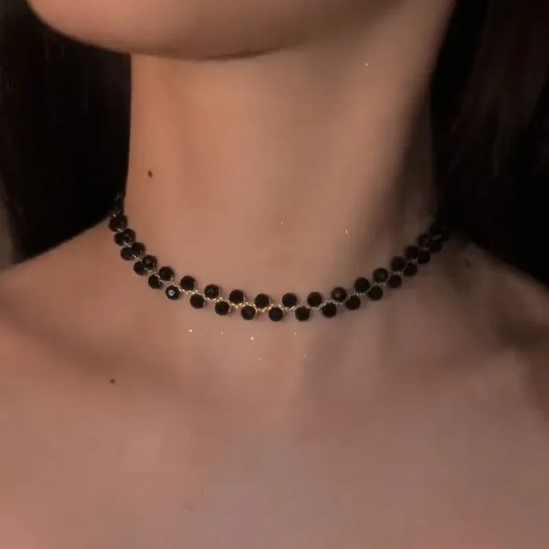 High Sense of Black Crystal Necklace Luxury Niche Design All Collarbone Chain Temperament Fashion Pull Pearl Neck Chain